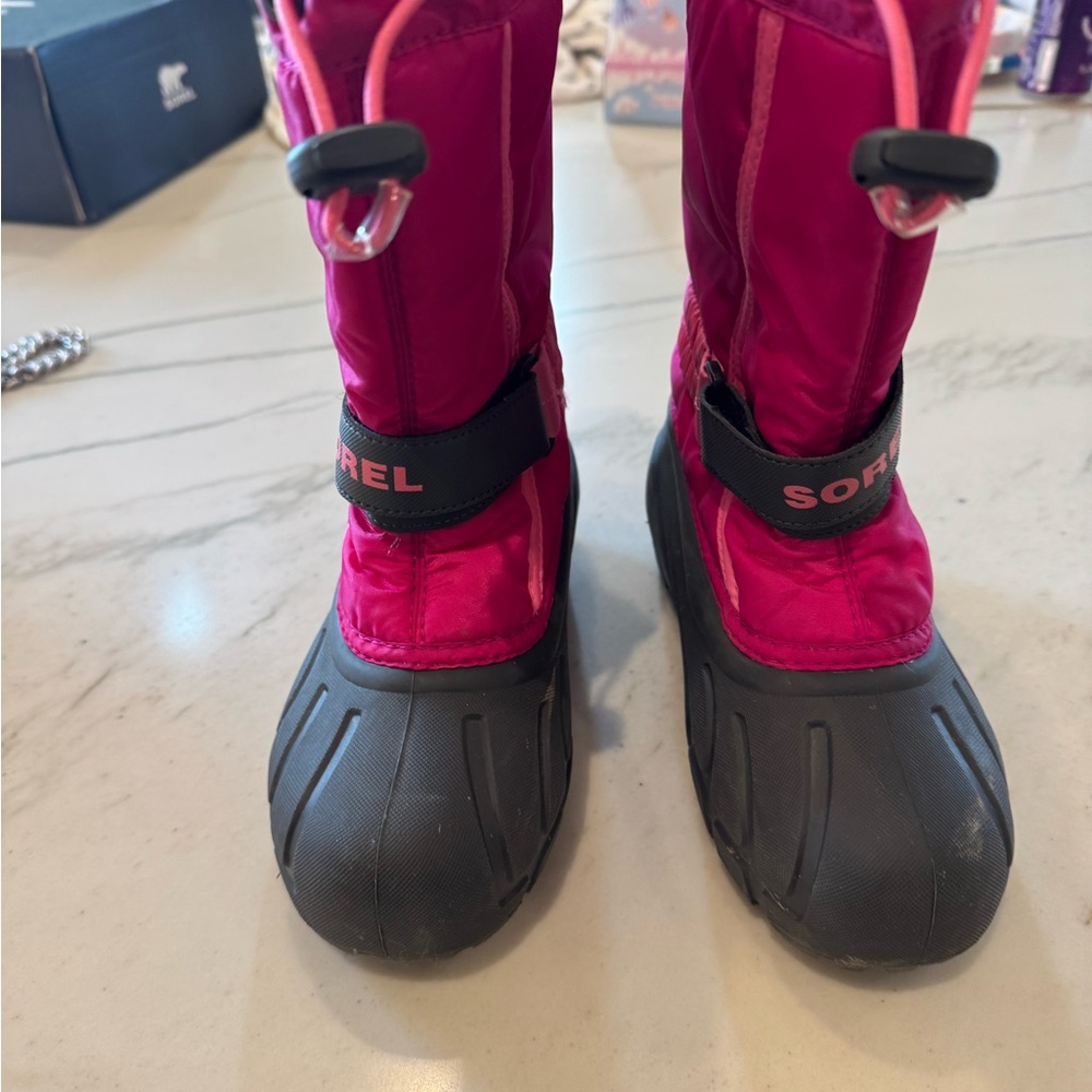 Sorel Fuchsia and Black Snow Boots